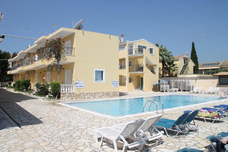 Lemon Grove Hotels And Studios Kávos Exterior foto